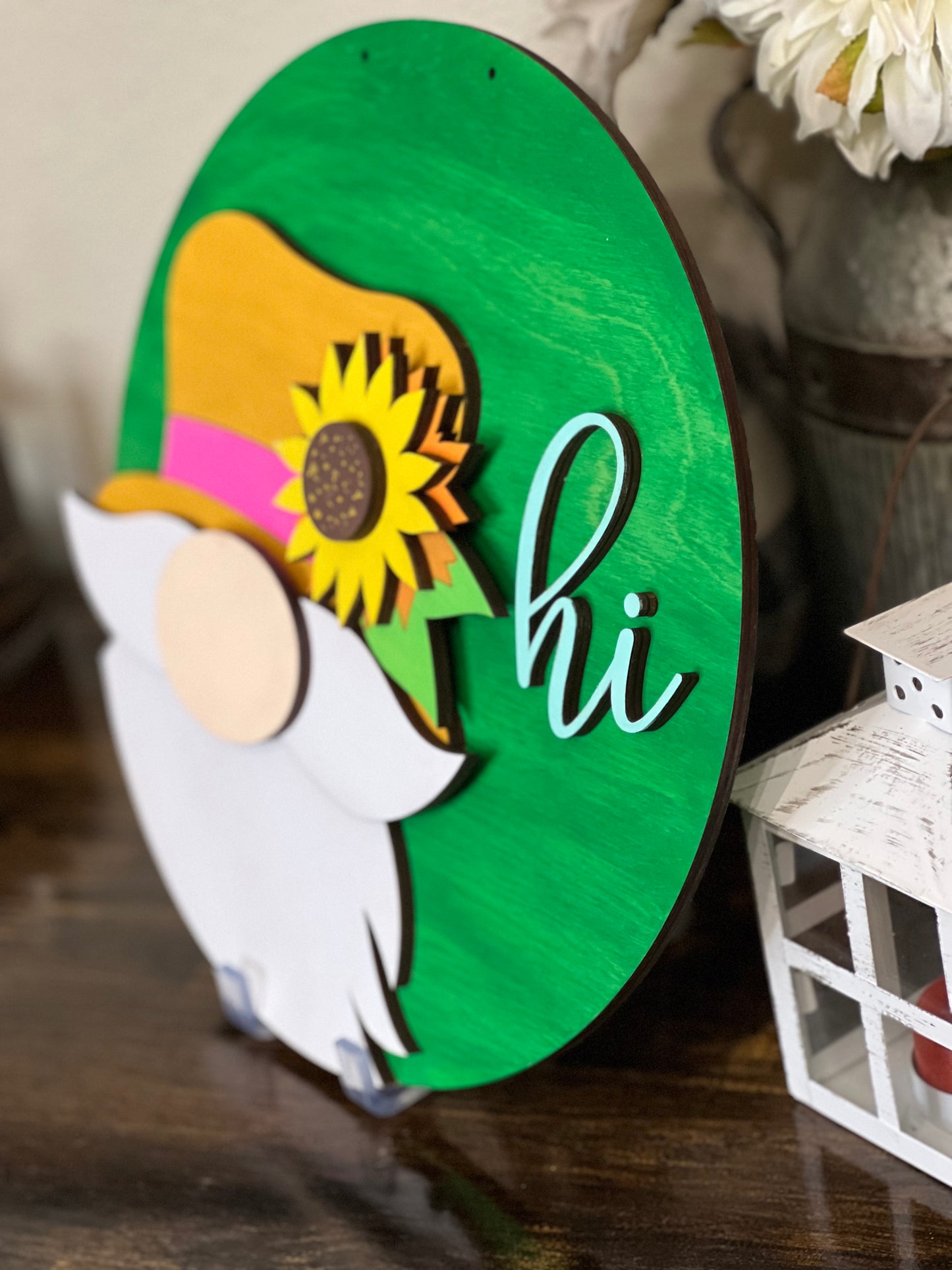 Gnome Hi with Sunflower Sign