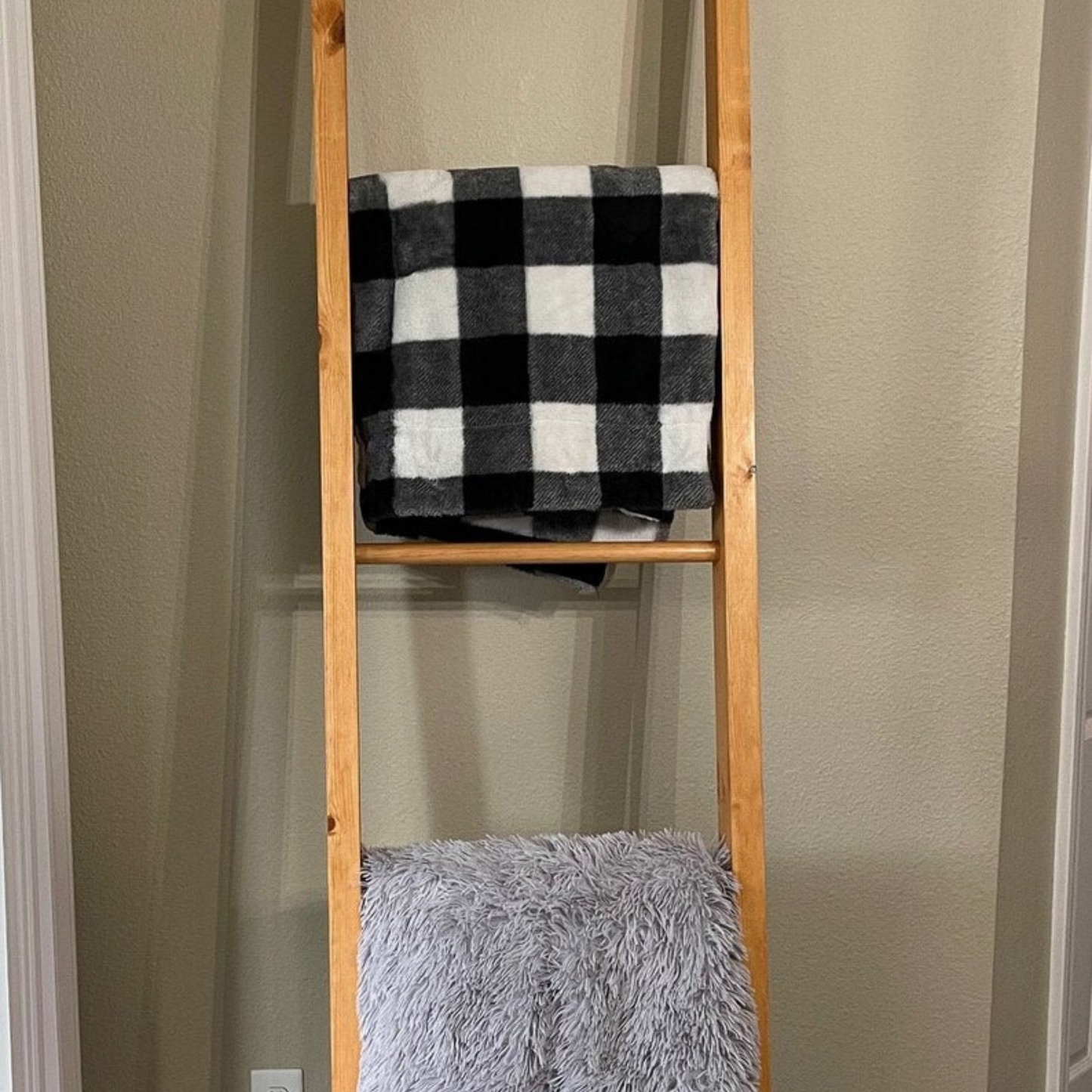Custom Blanket Ladder