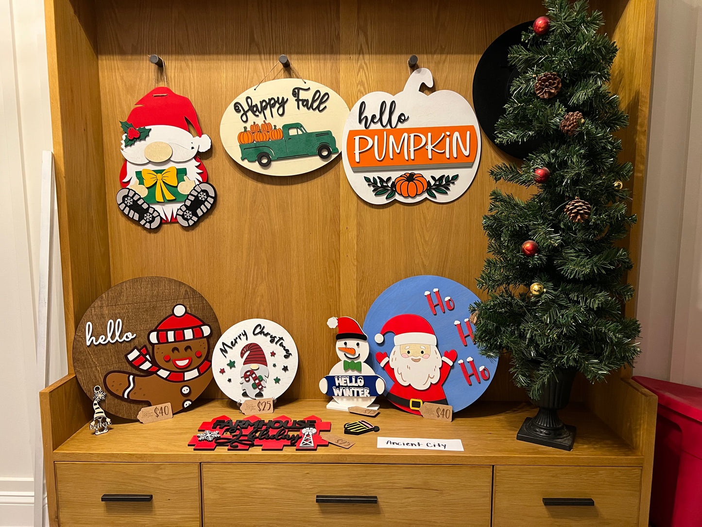 Santa Gnome Door Hanger | Santa Holding Present